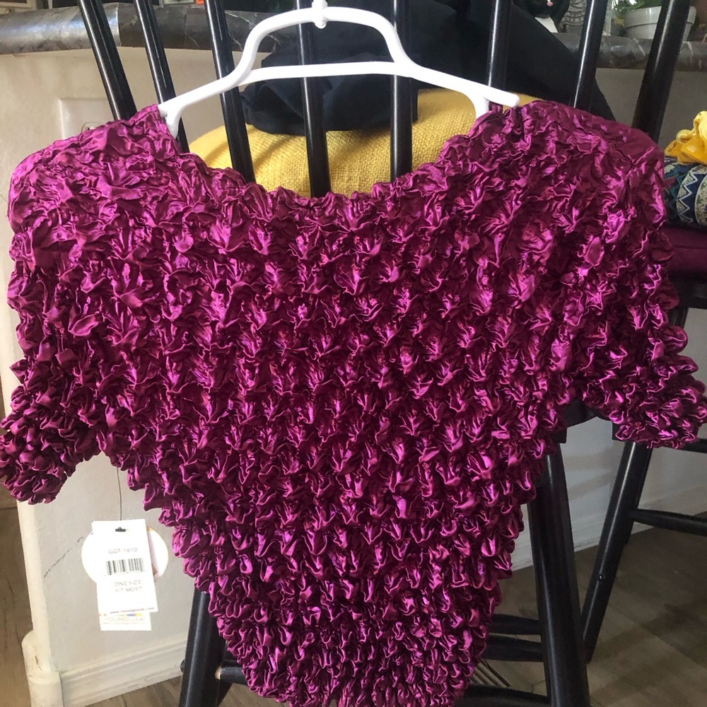 Ruffled Magenta burgundy Short Sleeve Top